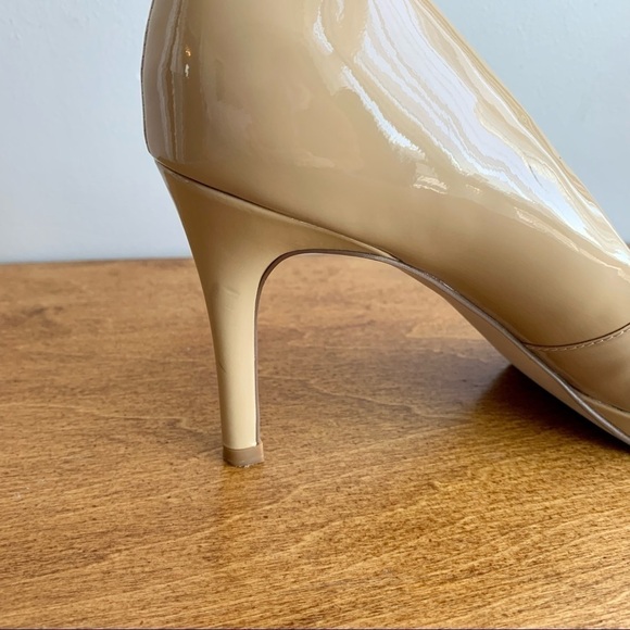 Ivanka TRUMP Nude Neutral Platform Stiletto Heel Leather Patent Pump - Picture 9 of 16